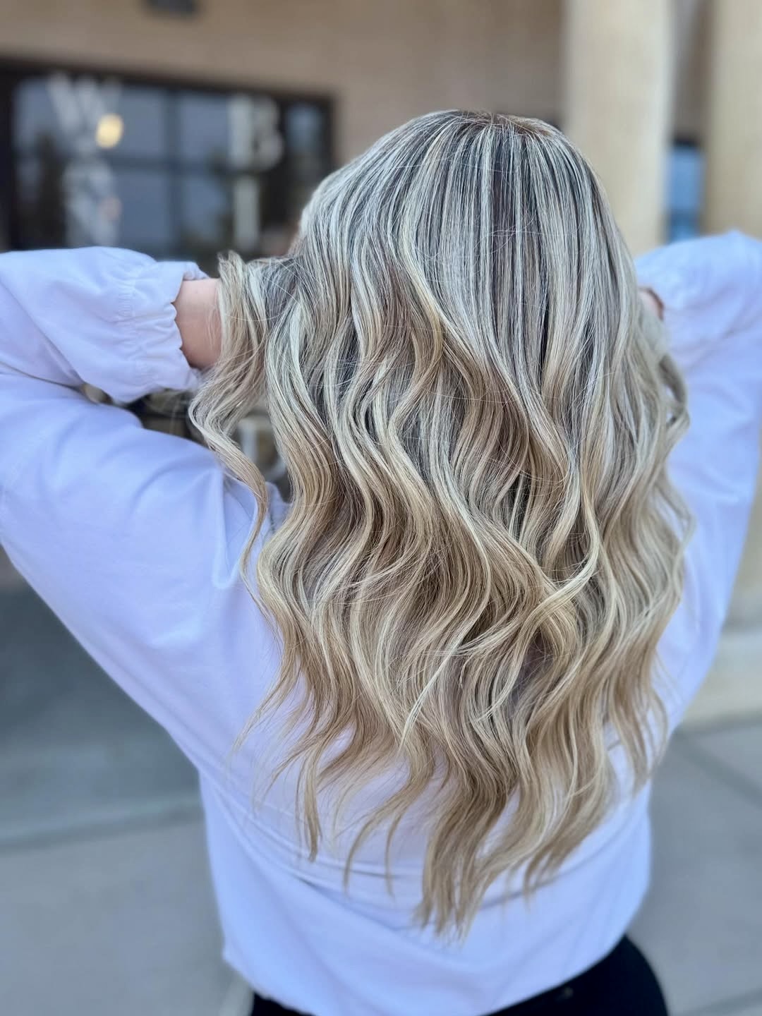 Blended Platinum Golden Blonde Waves