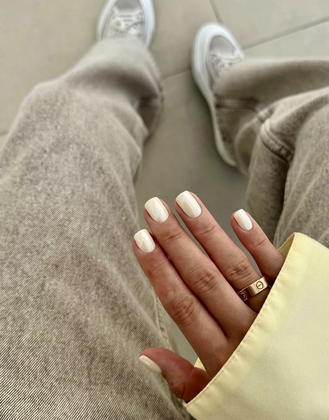 Creamy Pearl Glossy Short Squoval Nails