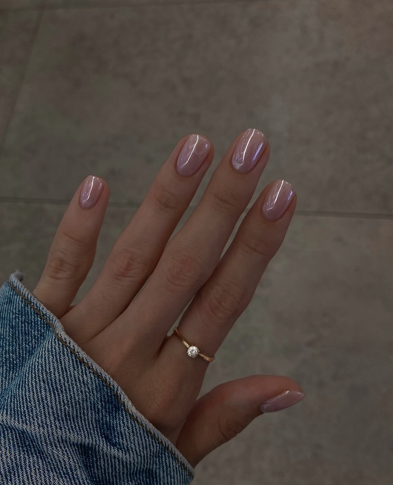 Iridescent Pearl Chrome Oval Nails