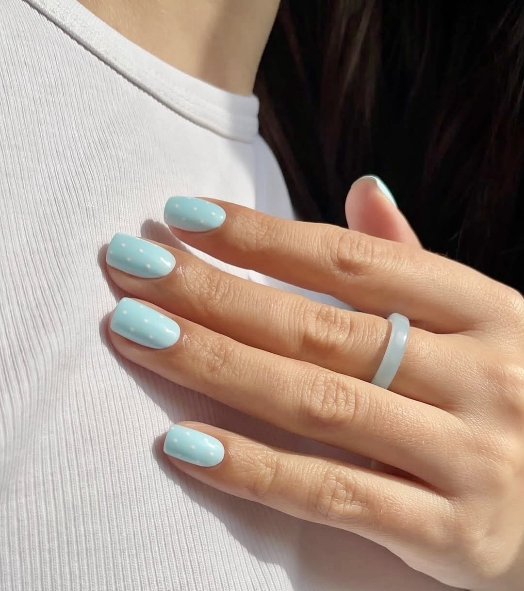 Pastel Blue Polka Dot Short Square Nails
