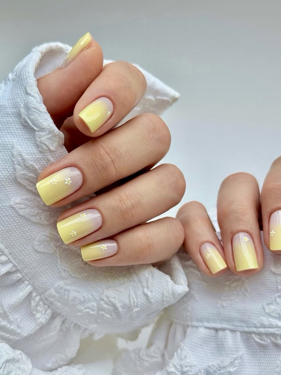 Soft Yellow Ombre Daisy French Tip Nails