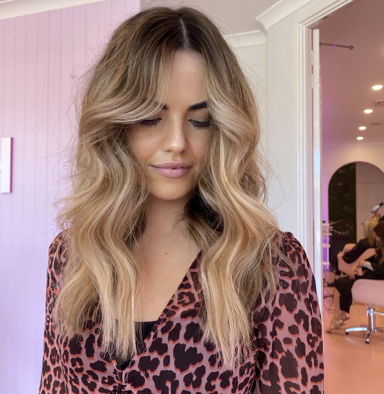 Beachy Dirty Blonde Waves With Face-Framing Layers
