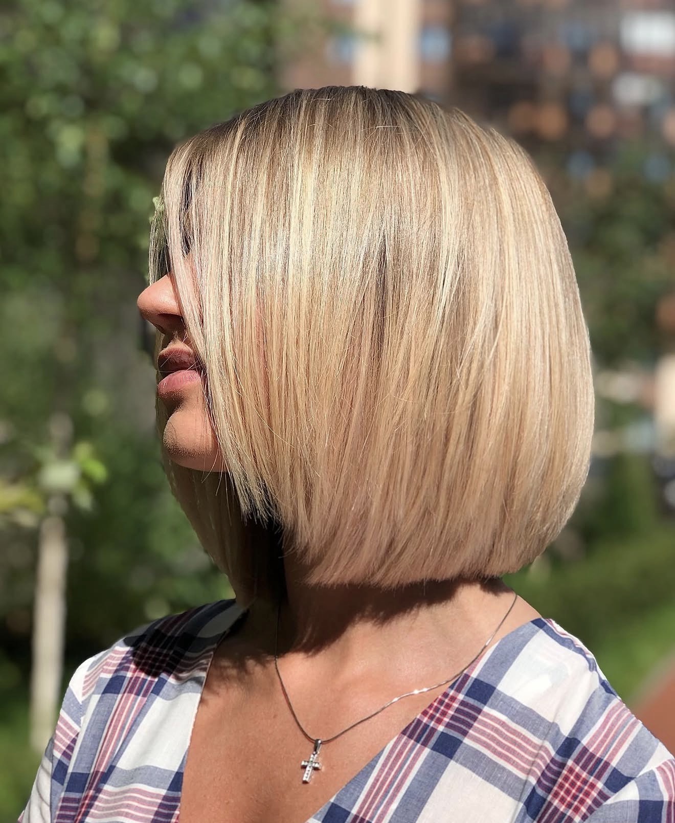 Blonde Blunt Bob With Subtle Face Framing