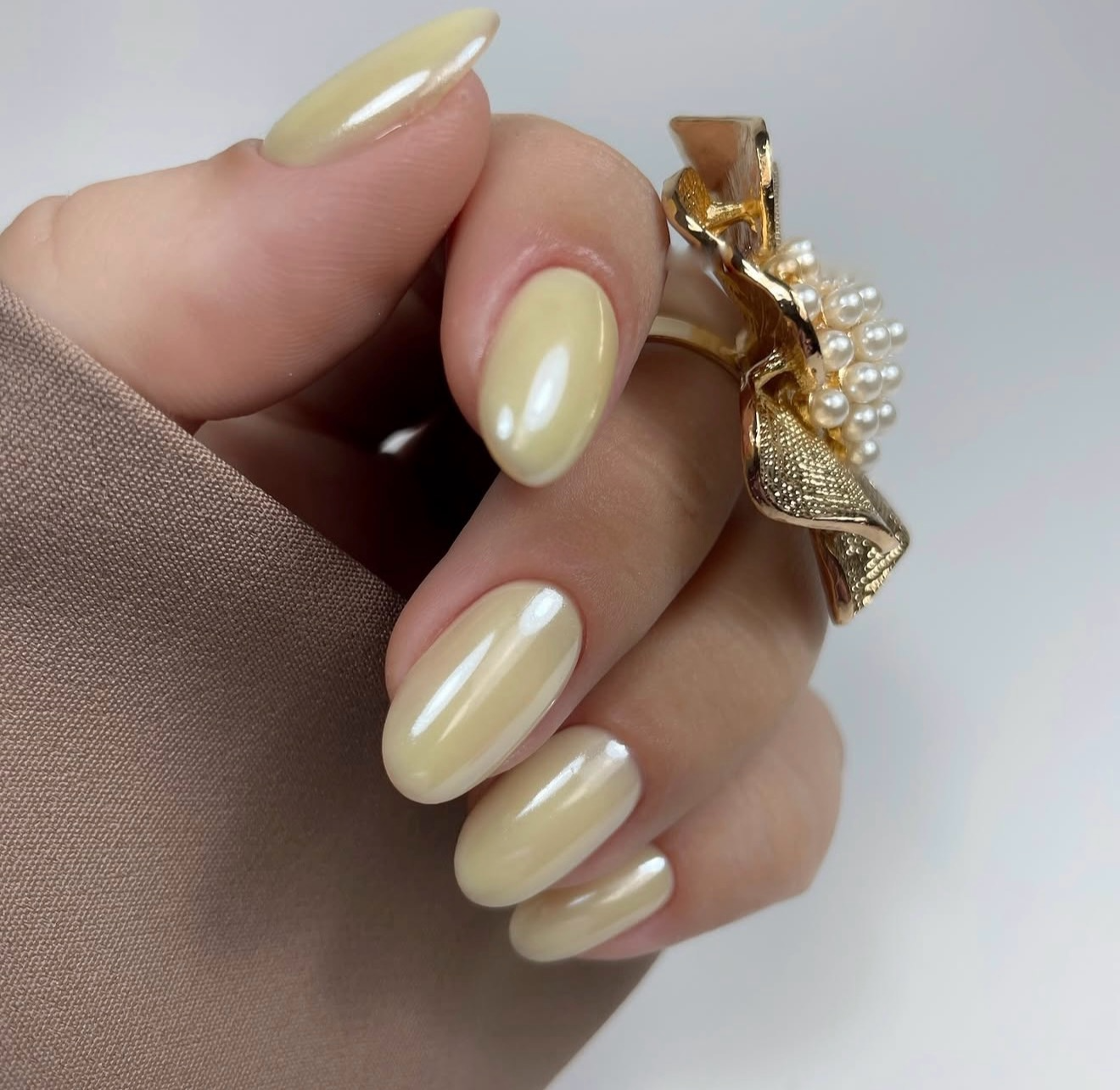 Buttercream Yellow Shimmer Oval Nails