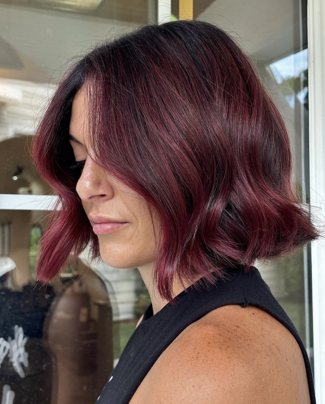 Deep Cherry Cola Bob With Subtle Waves