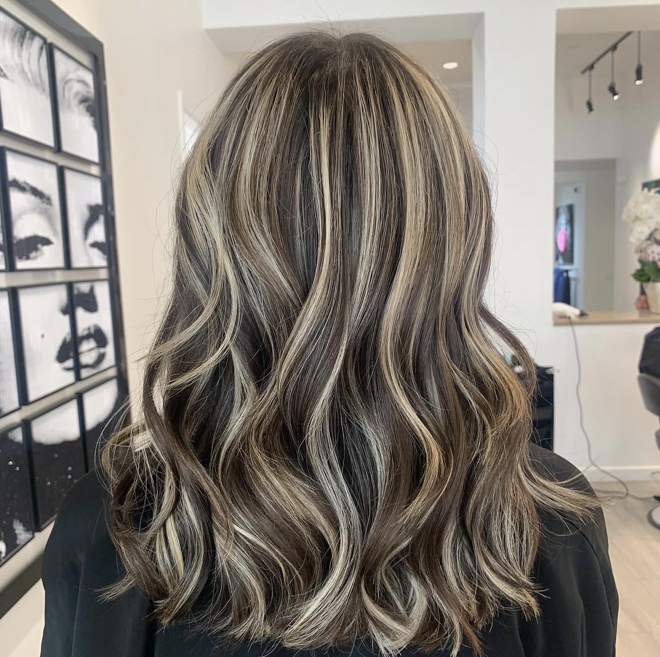 Dimensional Bronde Waves With Blonde Highlights