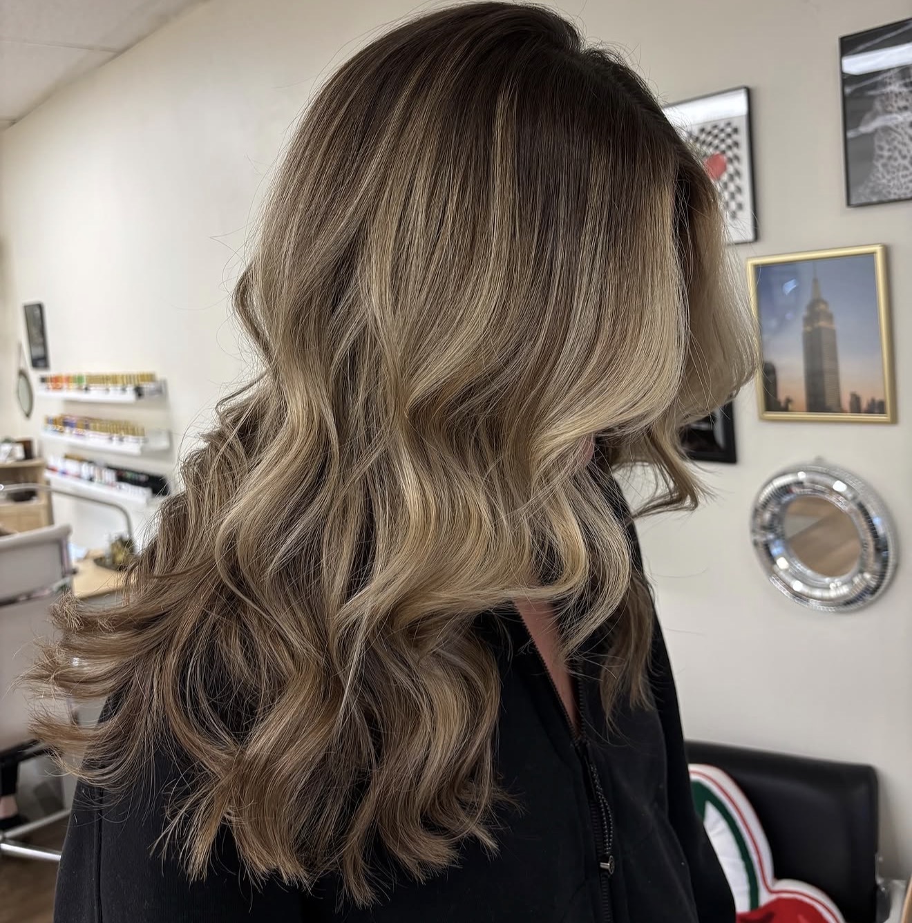 Dimensional Dirty Blonde Waves With Face Framing