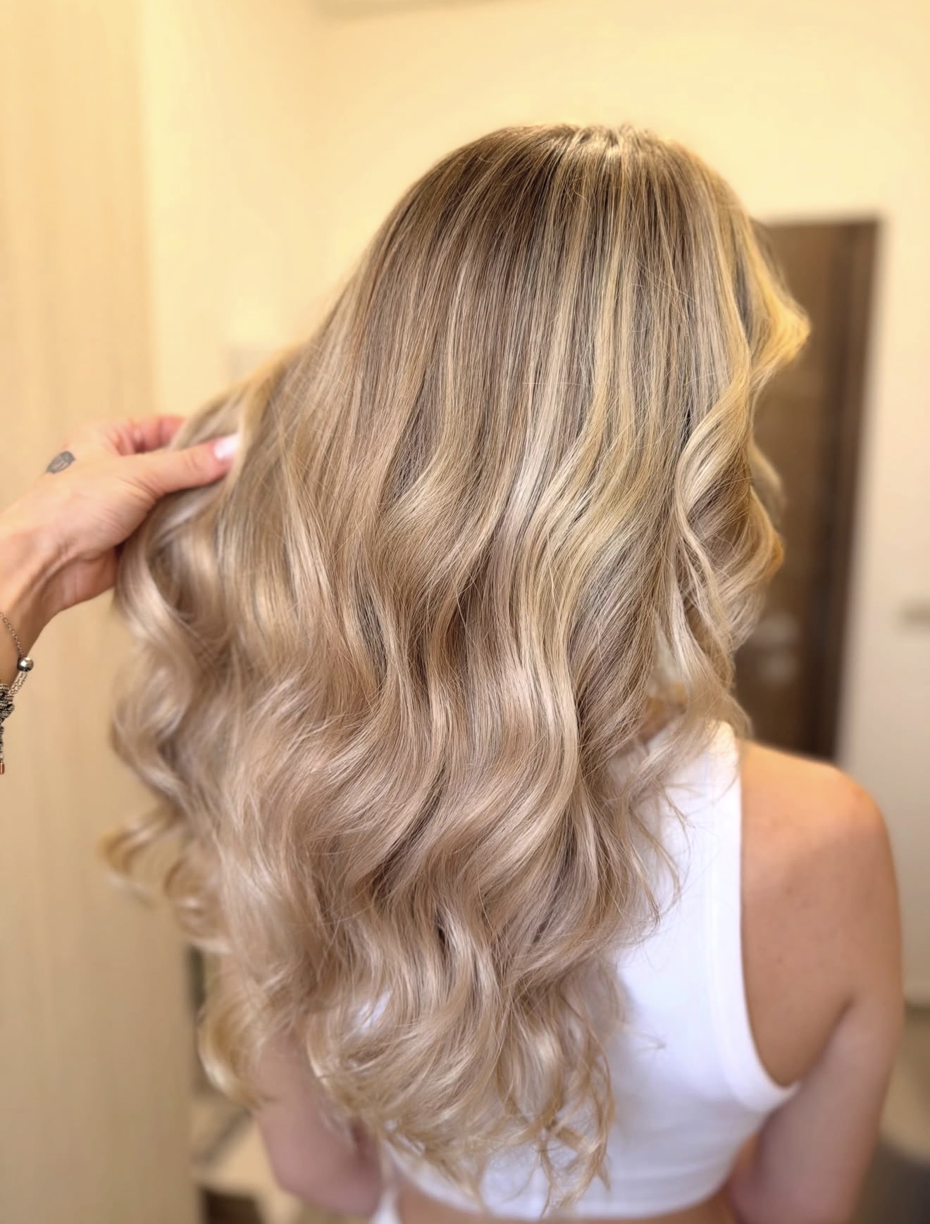 Dimensional Honey Blonde Waves With Face Framing