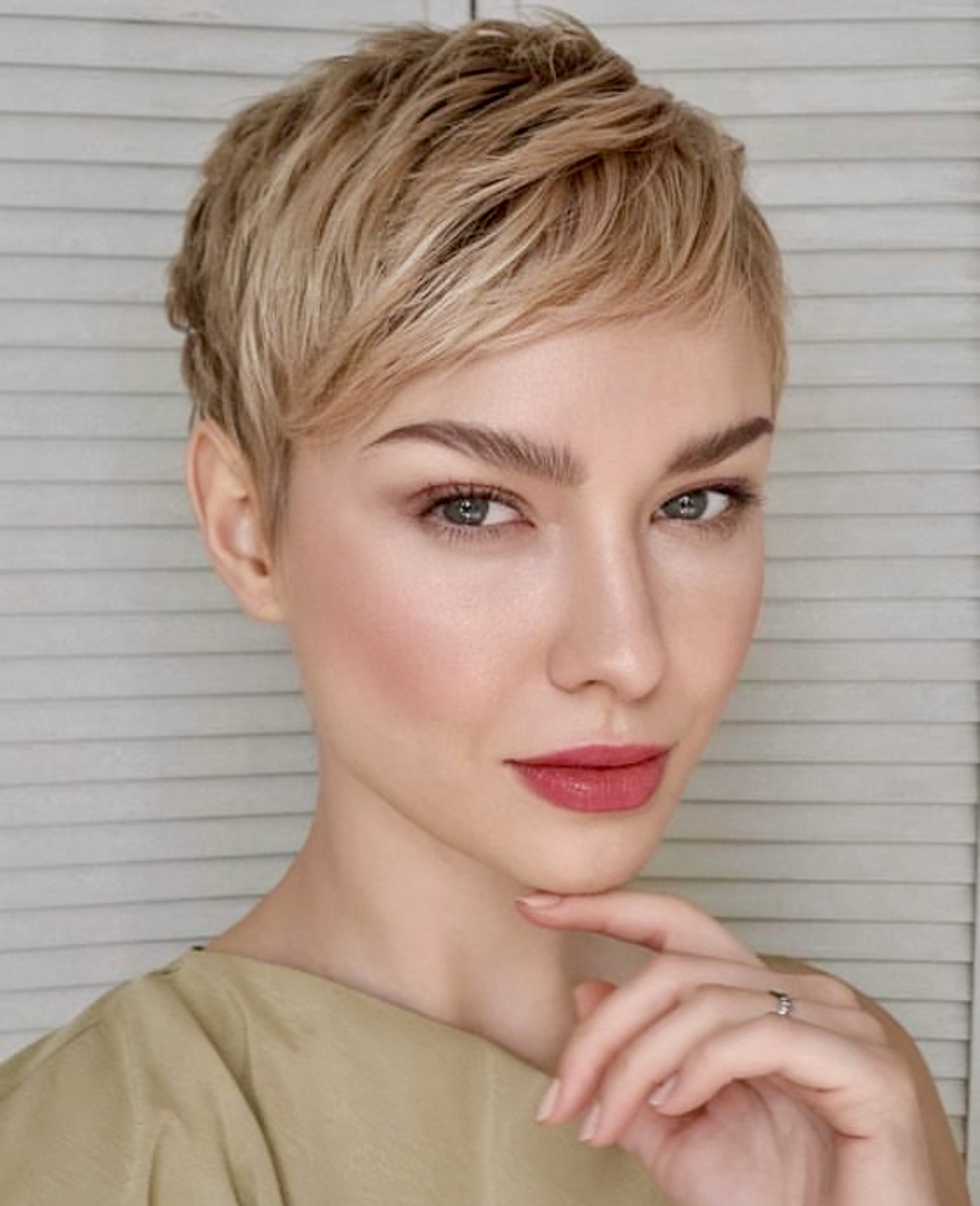 Effortlessly Tousled Platinum Blonde Pixie Cut