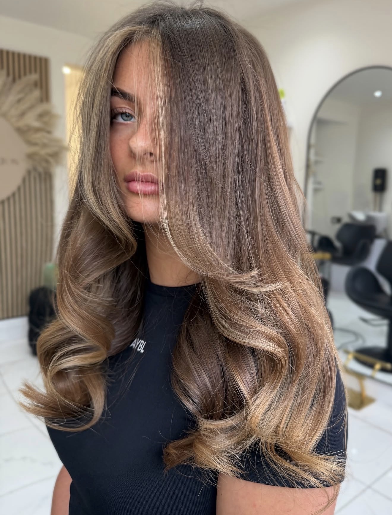 Face-Framing Blonde Highlights On Warm Brown Hair