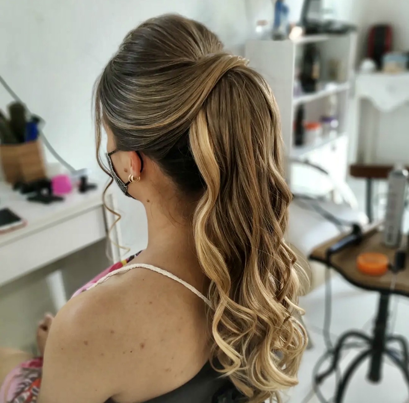 Glamorous High Ponytail With Voluminous Waves