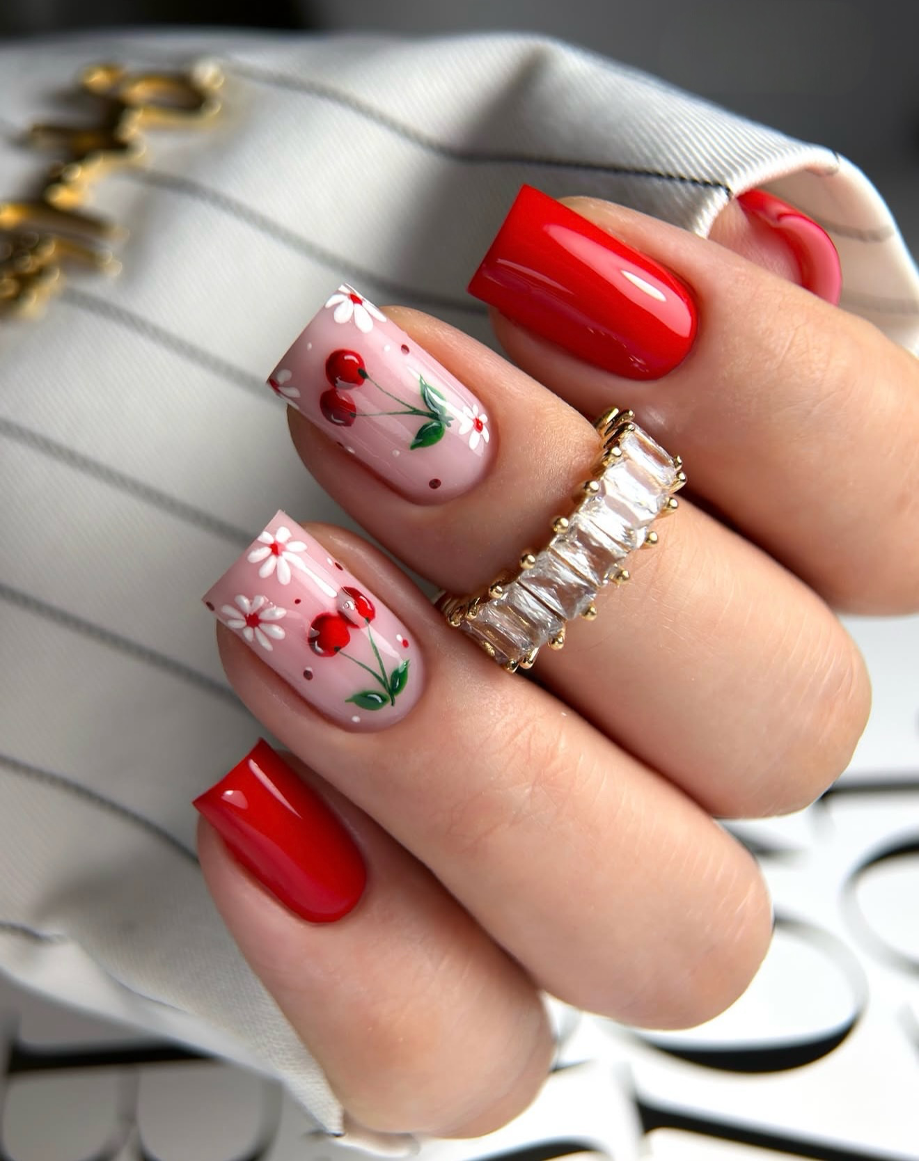 Glossy Cherry Red and Daisy Accents