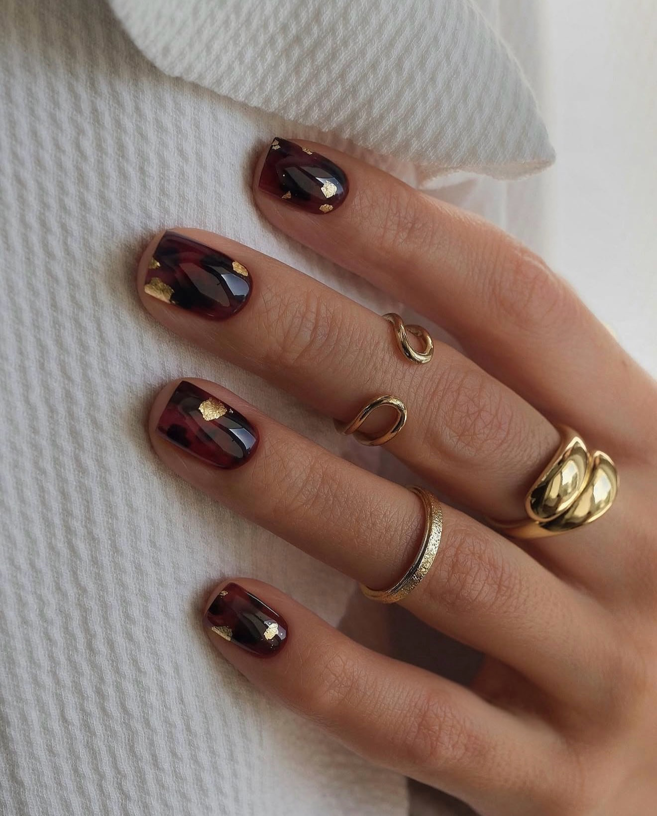 Glossy Tortoiseshell with Gold Flakes