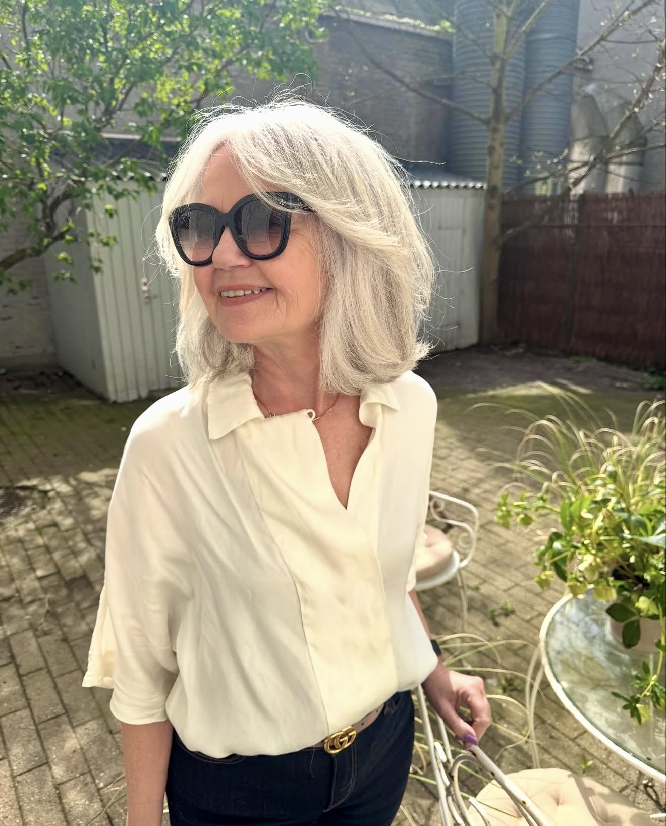Graceful Silver Bob With Soft Blended Layers