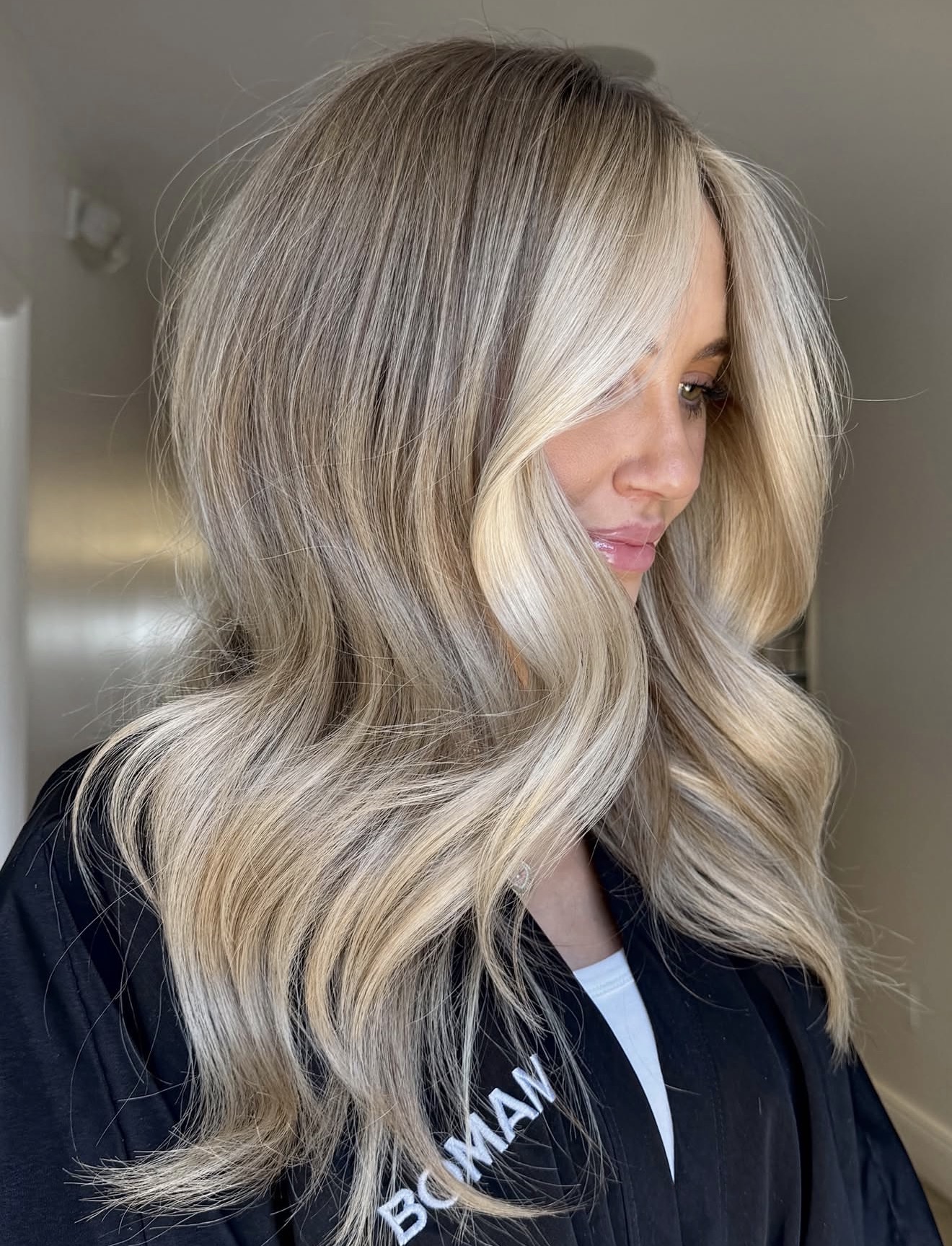 Honey Blonde Balayage With Loose Waves