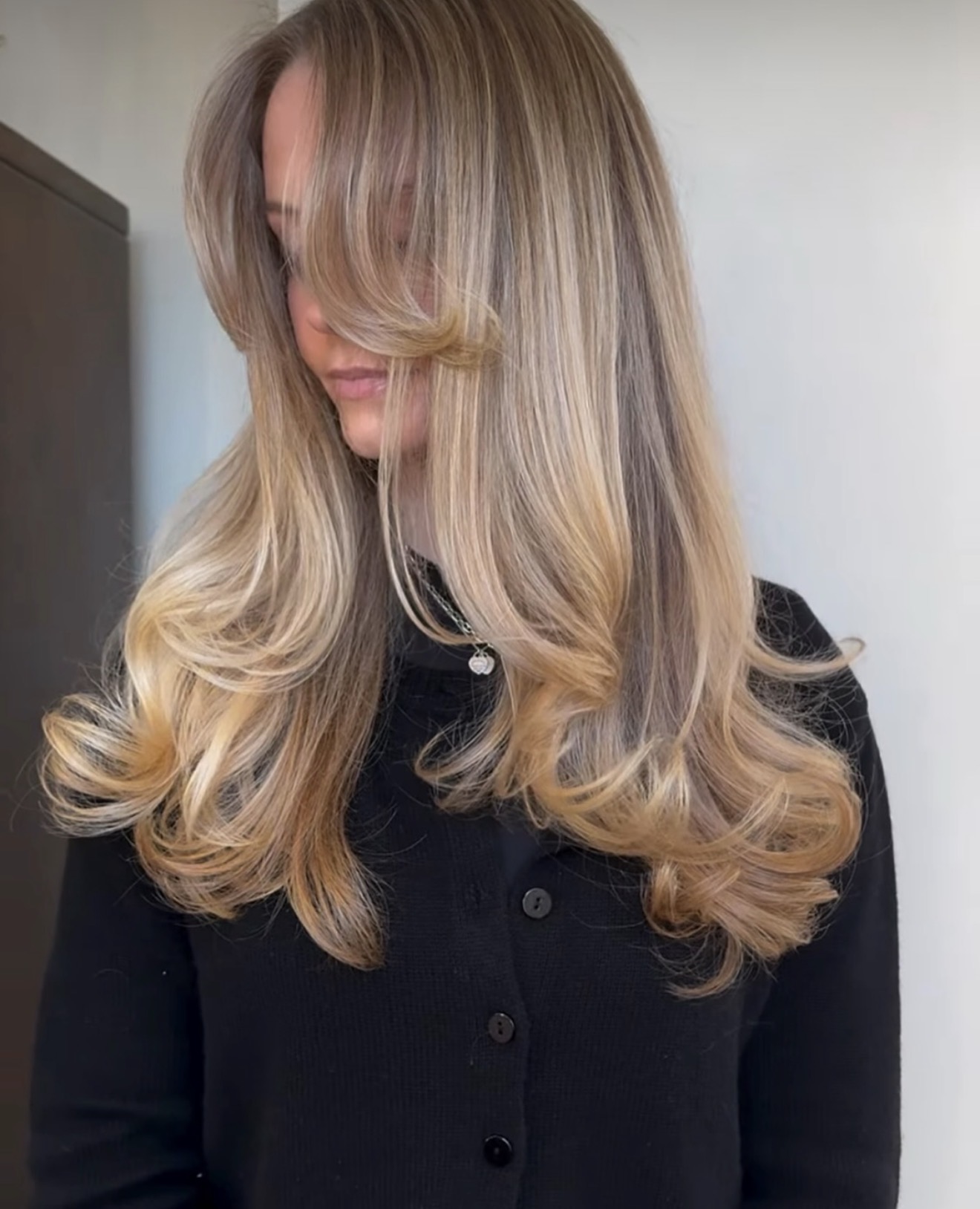 Honey Blonde Hair With Face Framing Layers