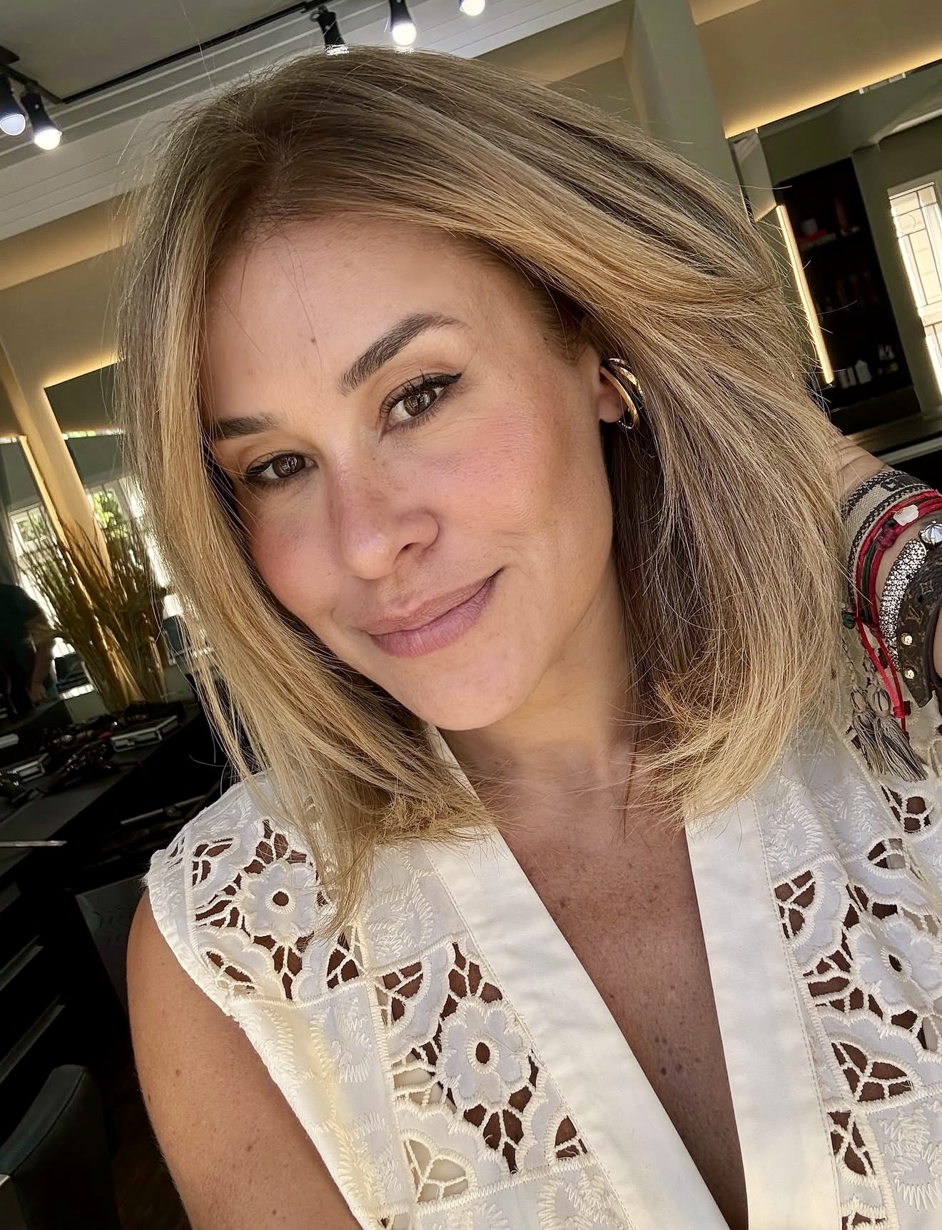 Honey Blonde Lob With Effortless Textured Waves