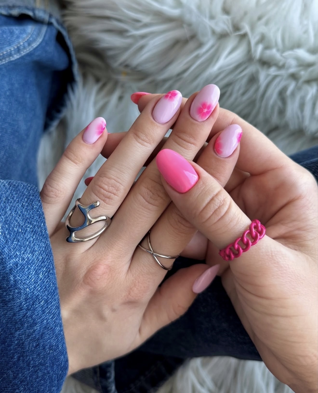Hot Pink Ombre Swirl Flower Accent Nails