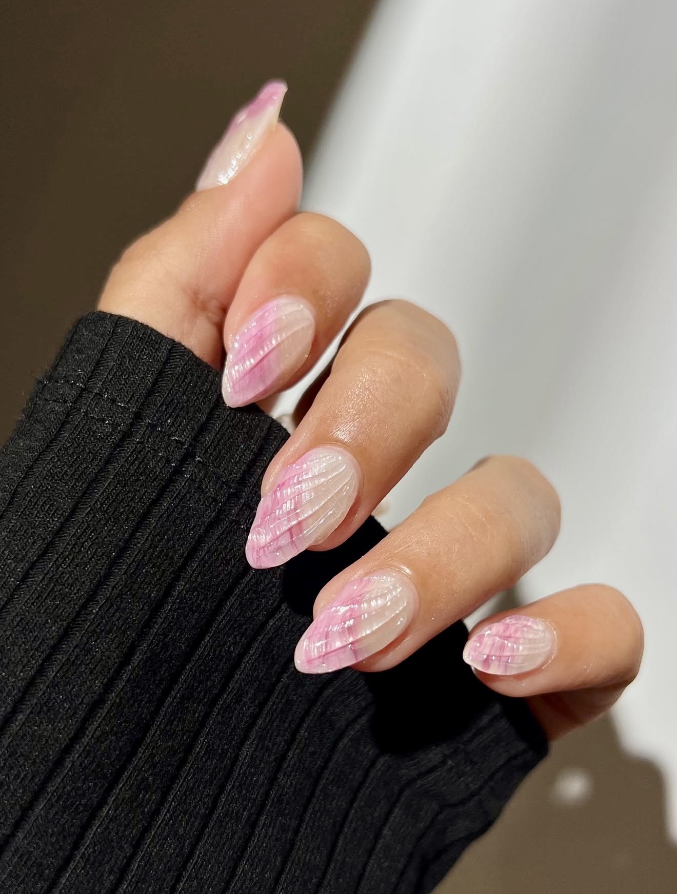 Iridescent Pink Shell Aura Almond Nails