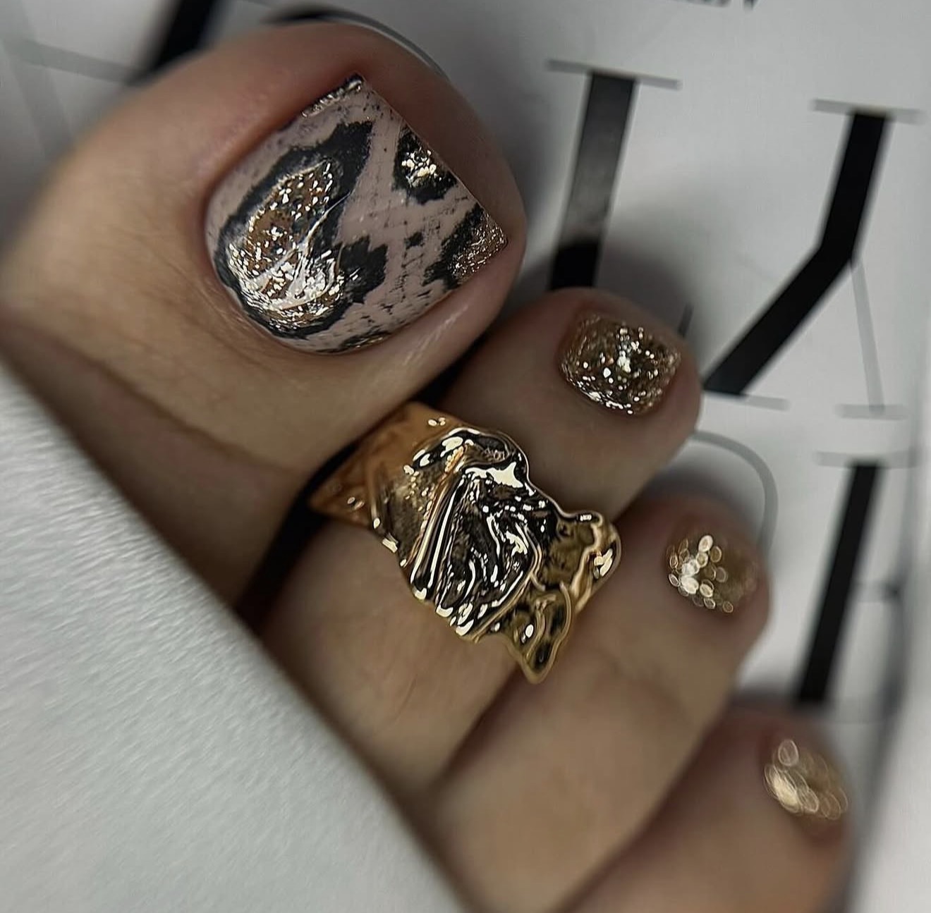Leopard Print and Gold Glitter Pedi