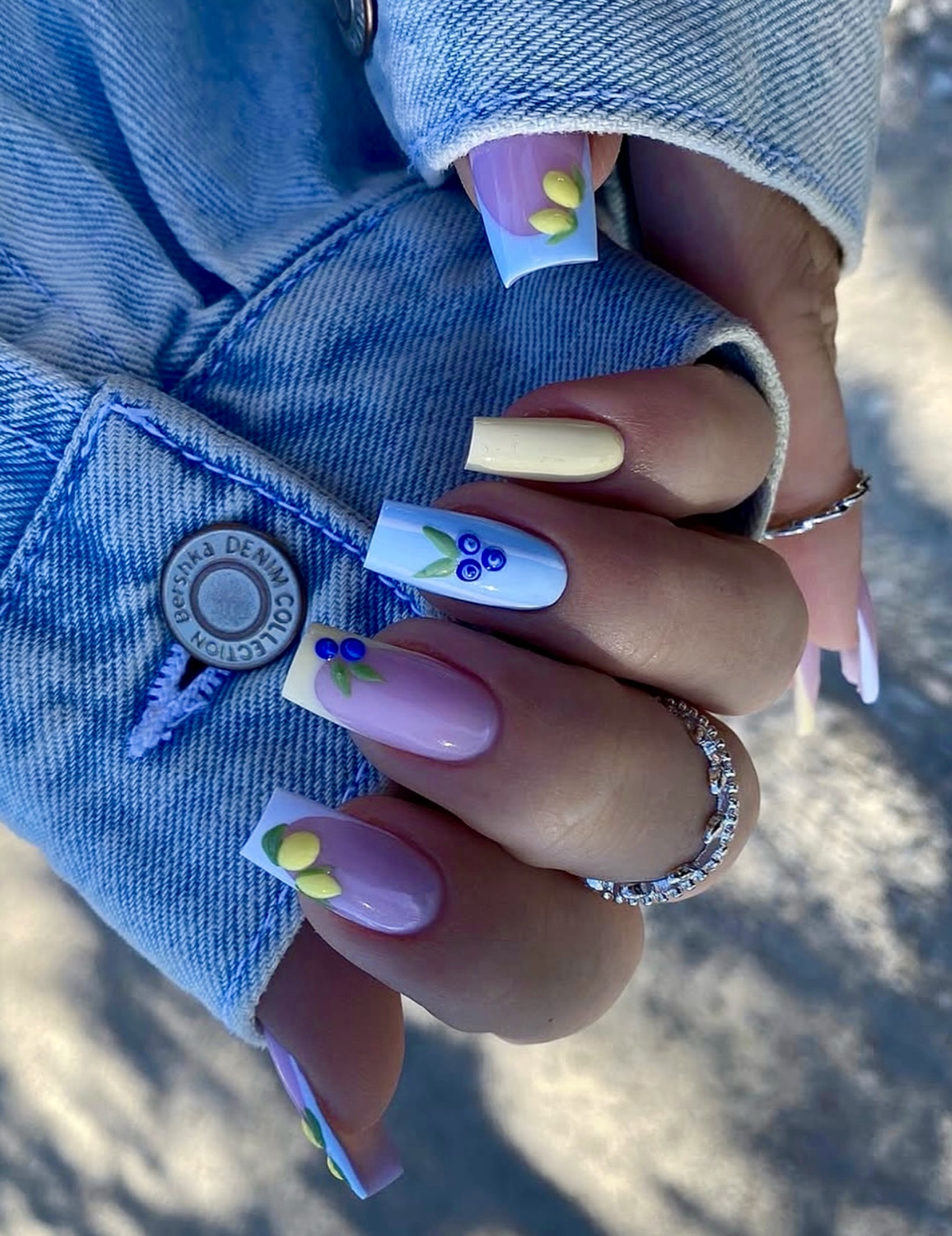 Pastel Blueberry and Lemon French Tips