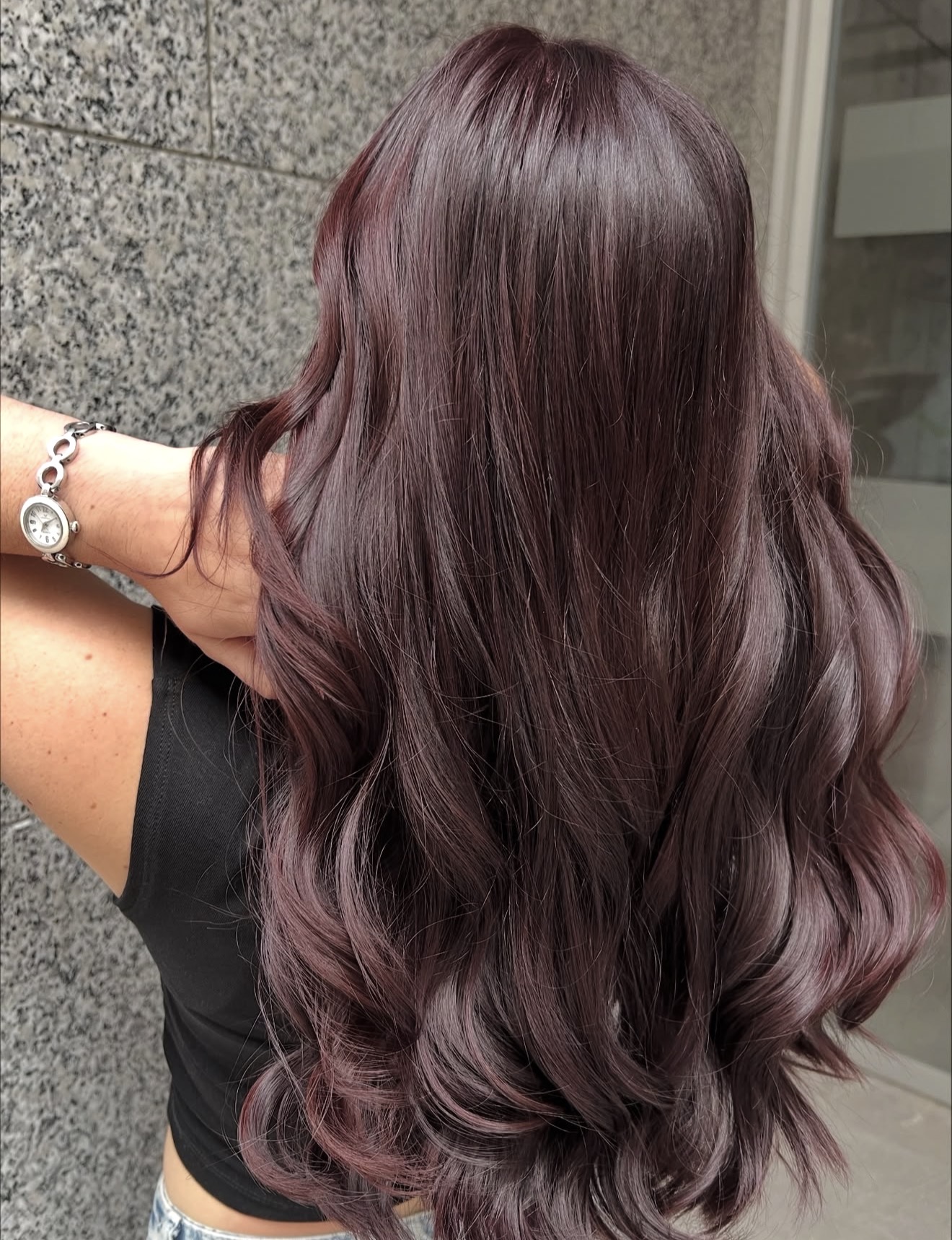 Rich Cherry Cola Waves With Subtle Red Undertones