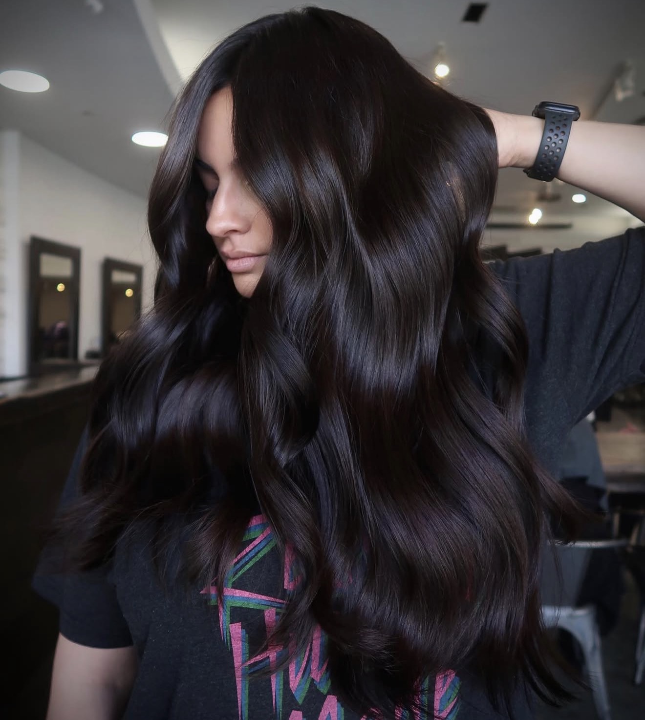 Rich Espresso Waves With Deep Chocolate Undertones
