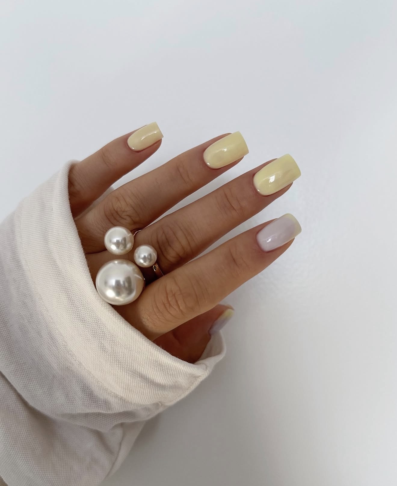 Soft Butter Yellow Gradient with Milky Accent
