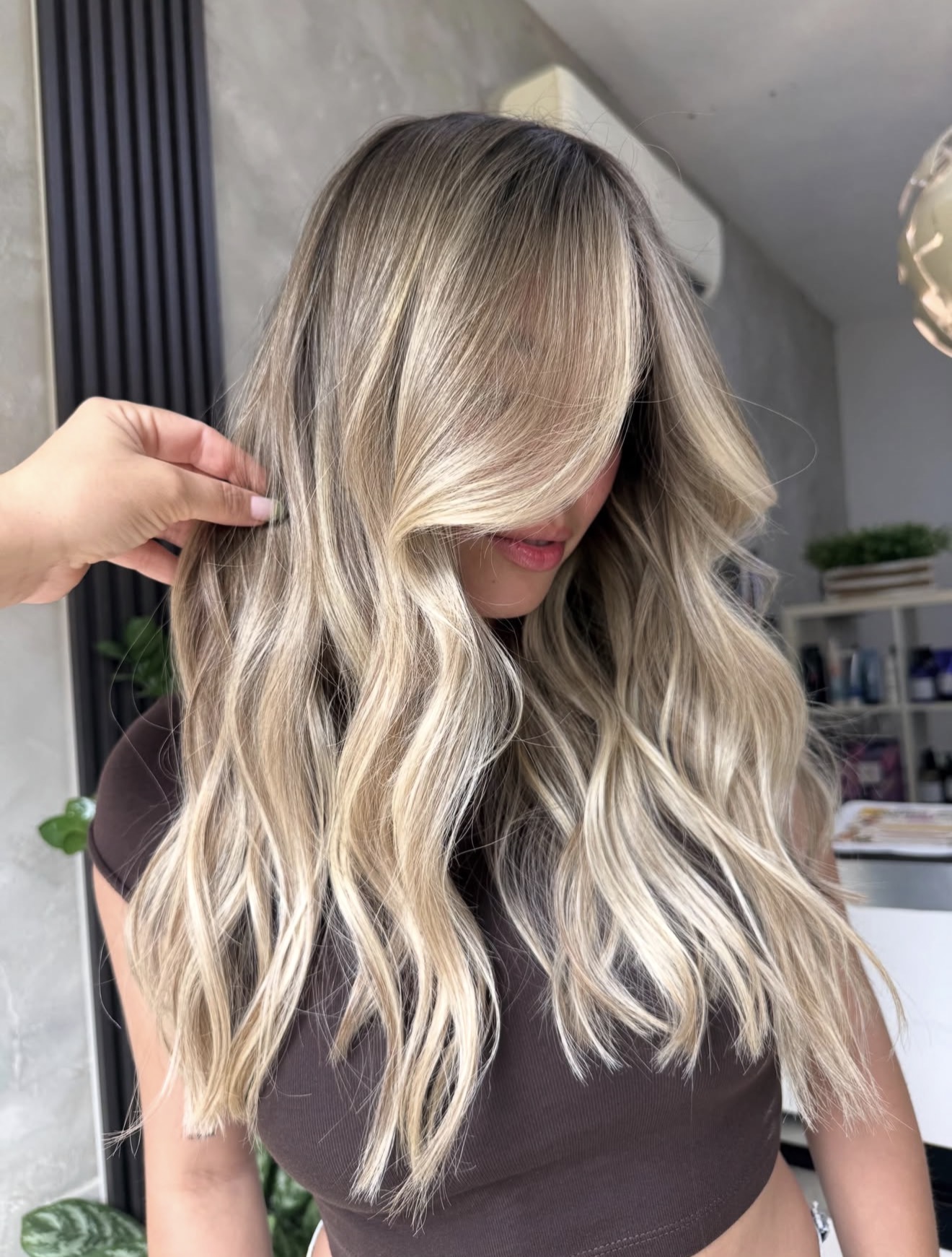 Sun-Kissed Blonde Balayage With Loose Waves