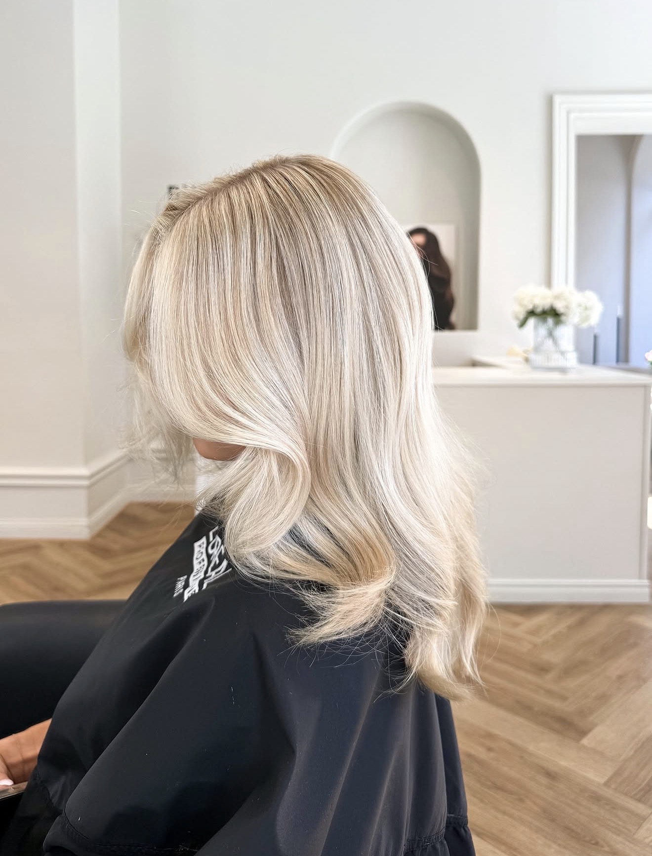 Sun-Kissed Blonde Balayage With Loose Waves