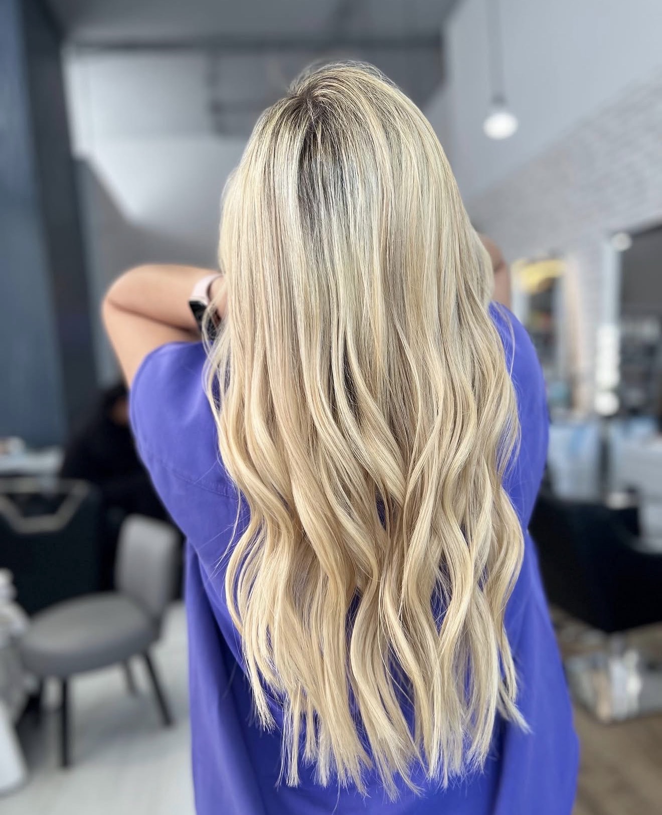 Sun-Kissed Dirty Blonde Beach Waves With Shadow Root