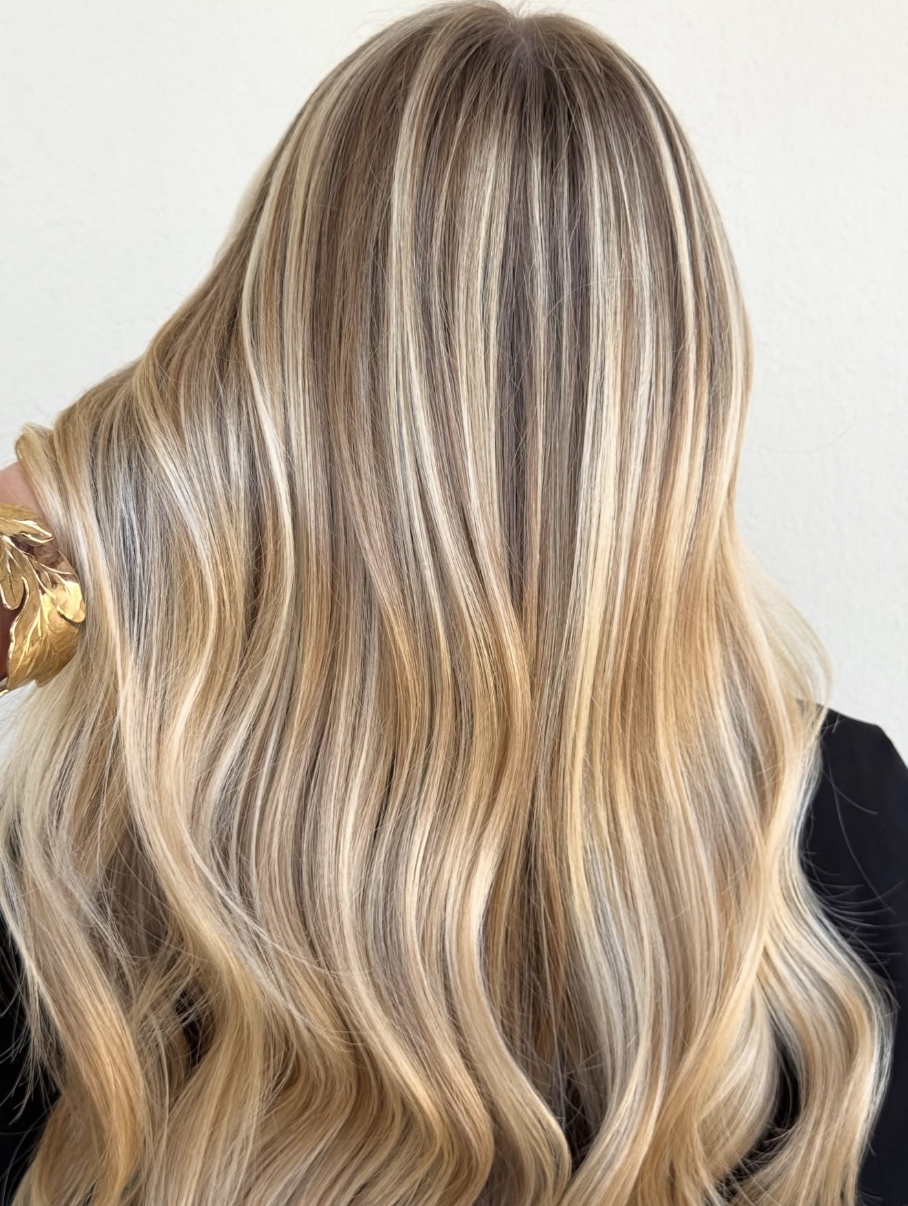 Sun-Kissed Honey Blonde Balayage Waves