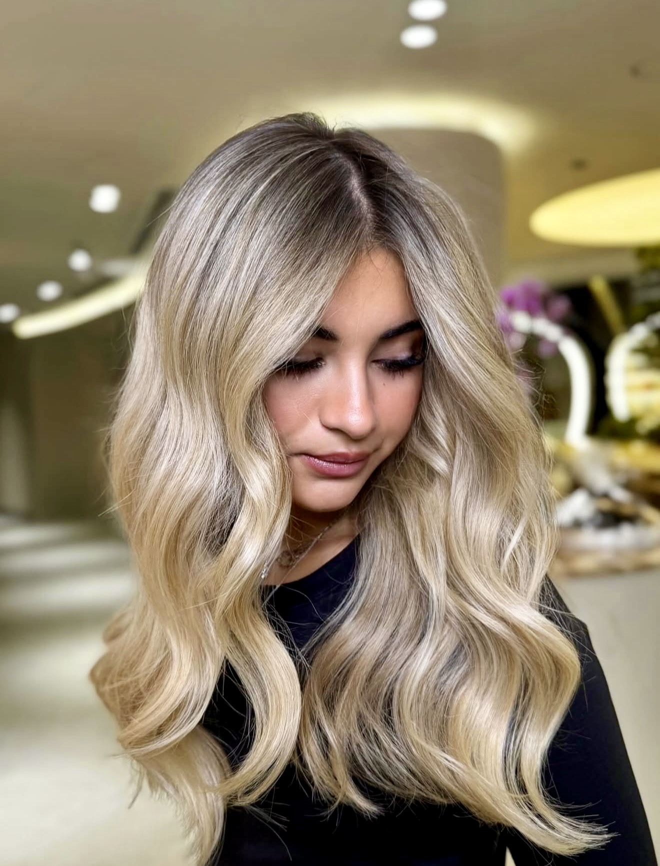 Sun-Kissed Honey Blonde Balayage With Loose Waves