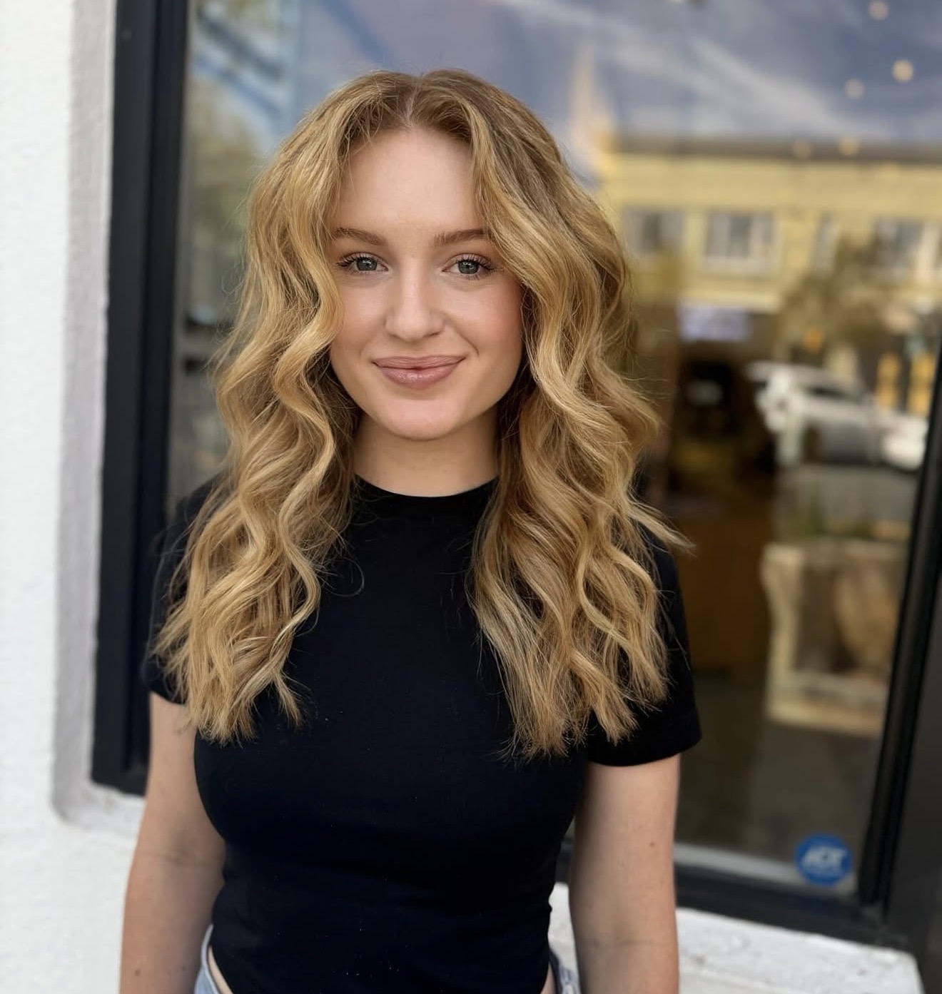 tousled waves strawberry blonde