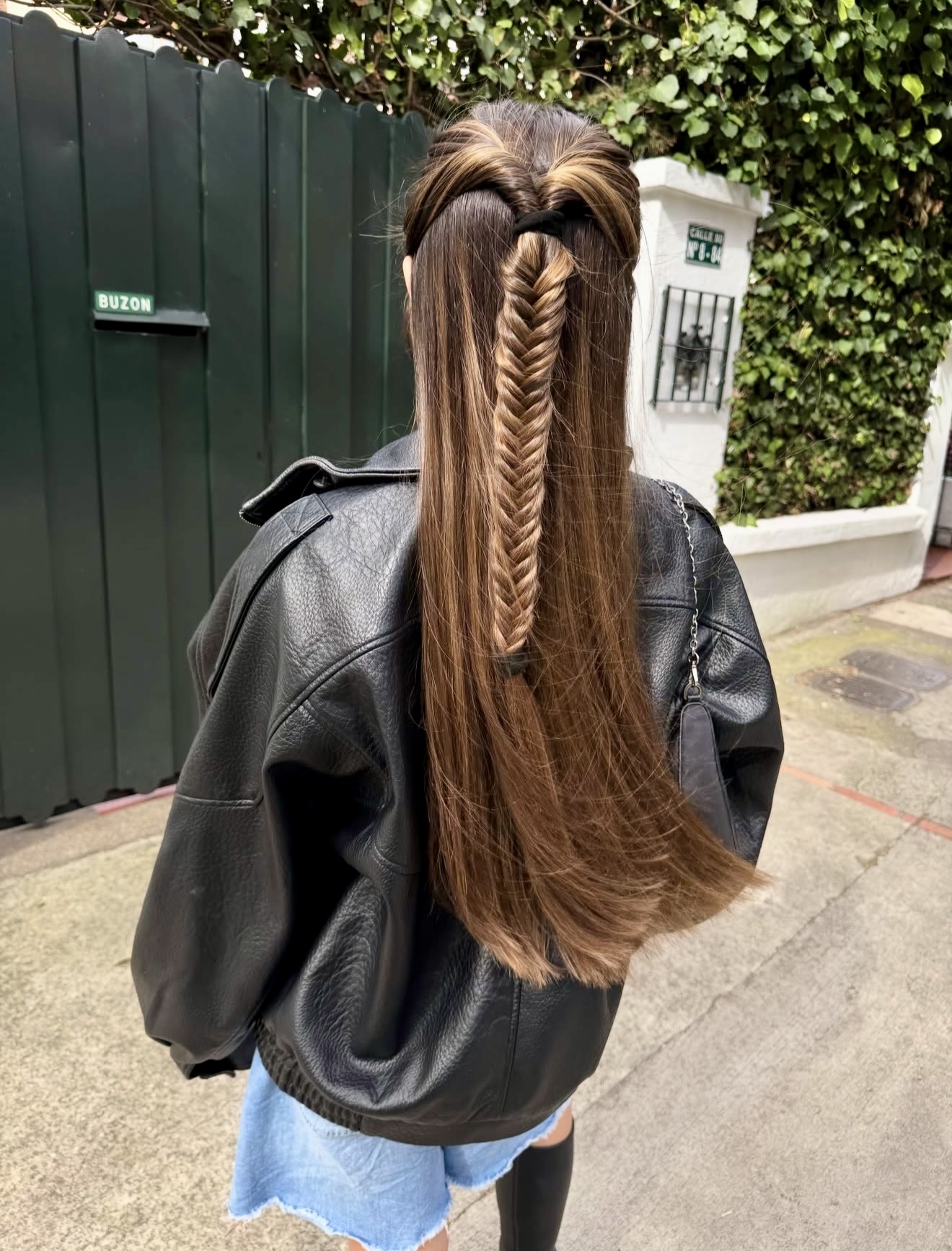 Twisted Half-Up Fishtail Braid For Autumn