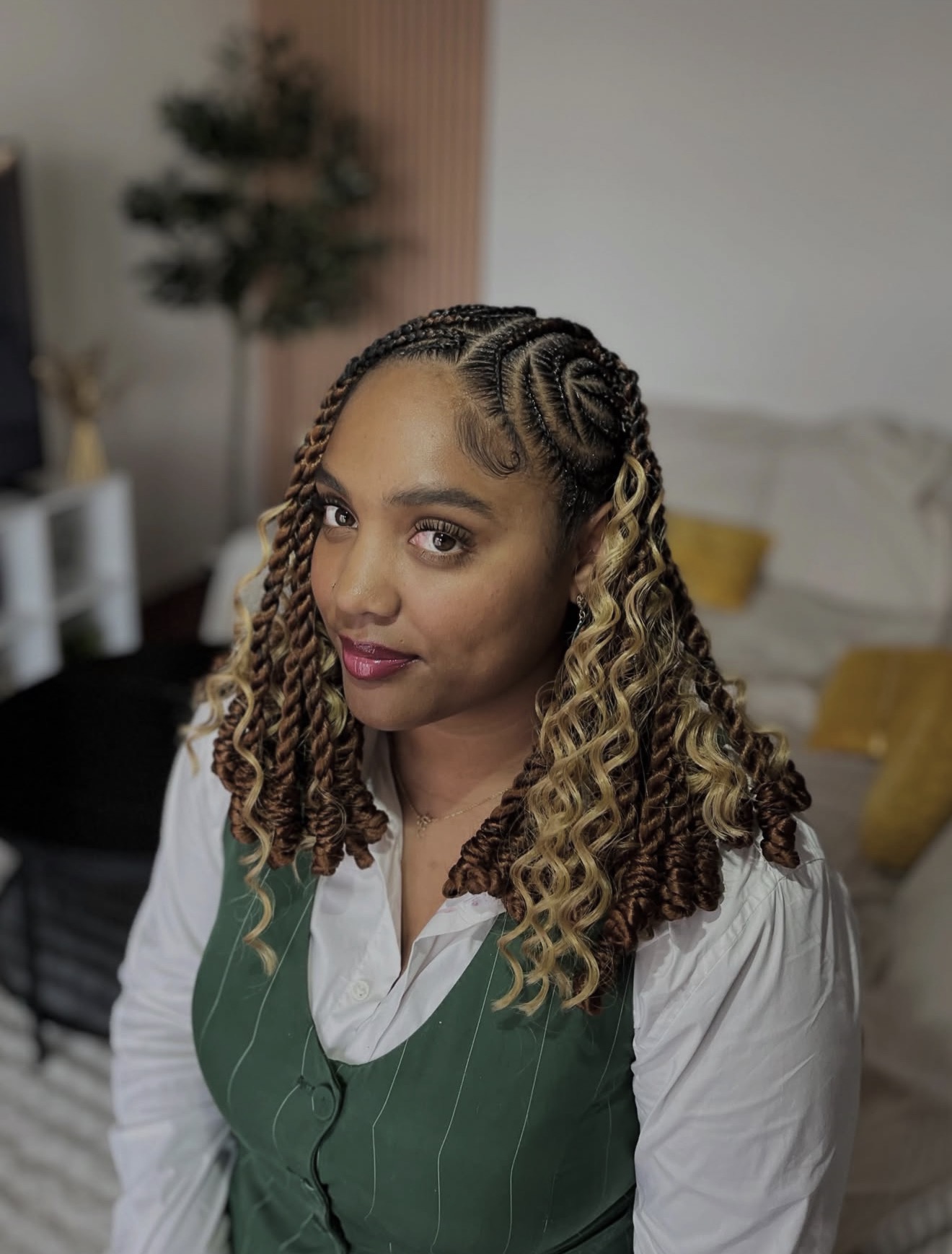 Two-Tone Passion Twists With Defined Edges