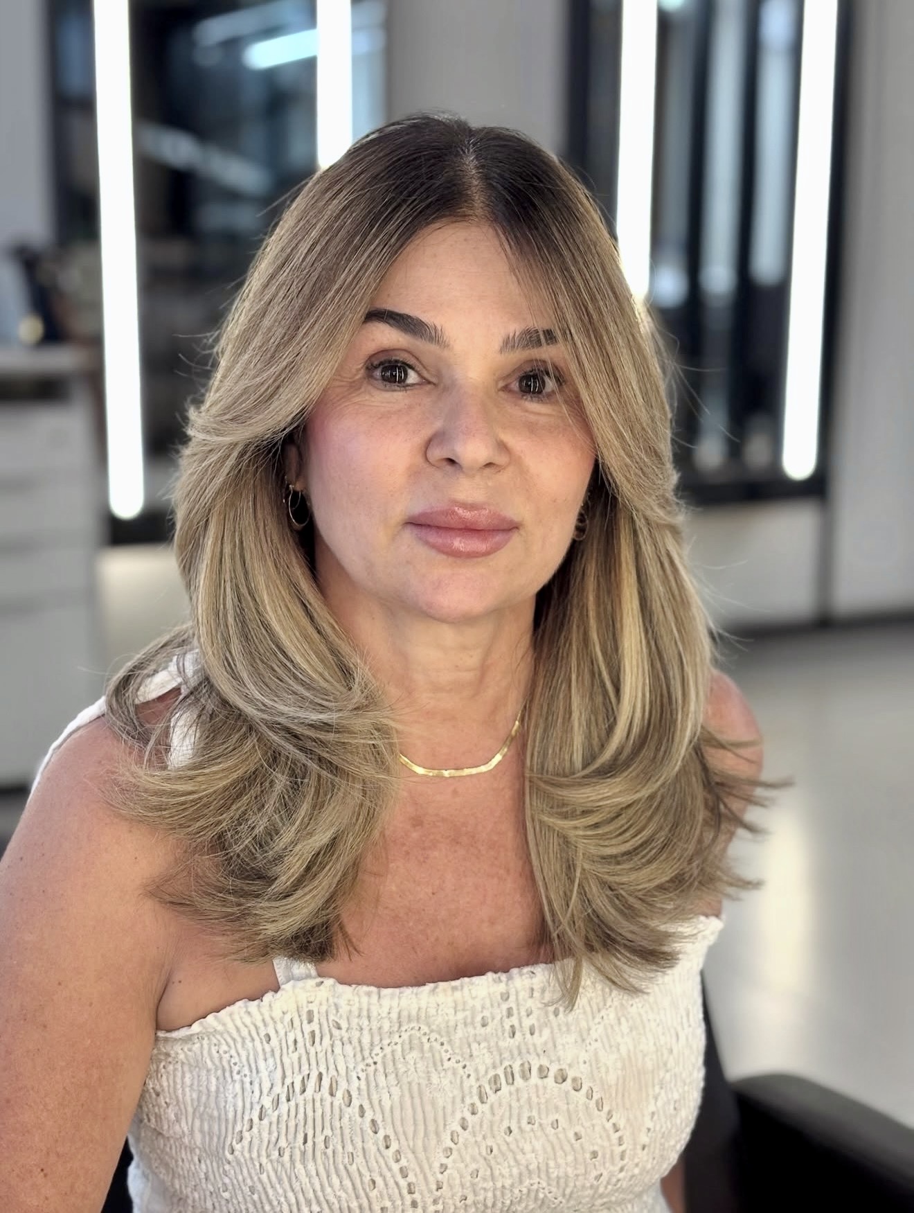 Voluminous Honey Blonde Layers With Face-Framing